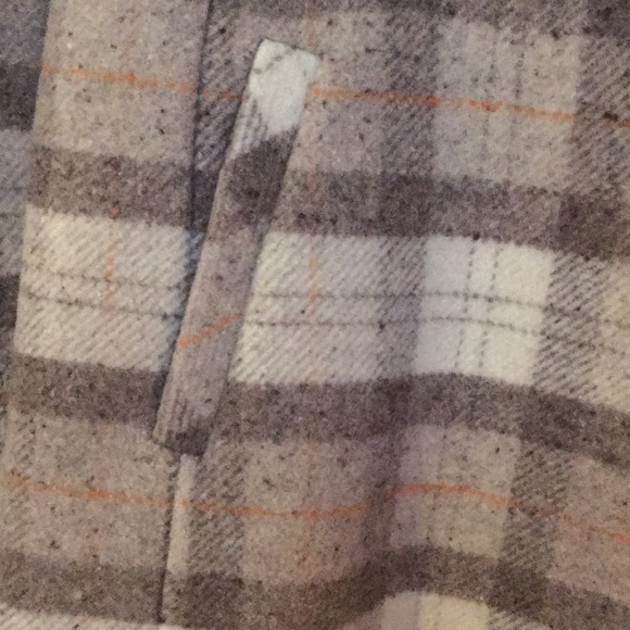 Women’s plaid pea coat - Picture 2 of 7